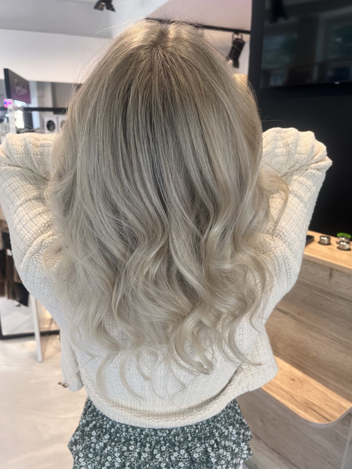 Kühle blonde Wellen